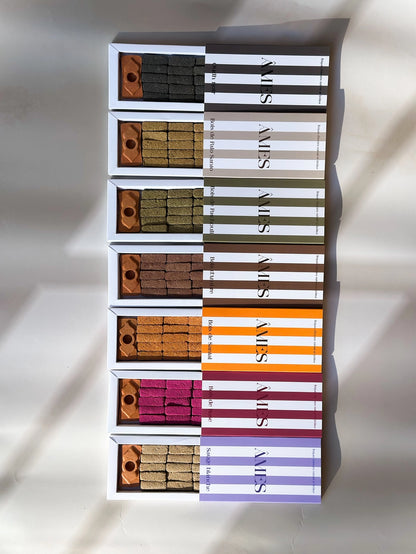 Naturalne kadzidła w kostce z podstawką  ÂMES