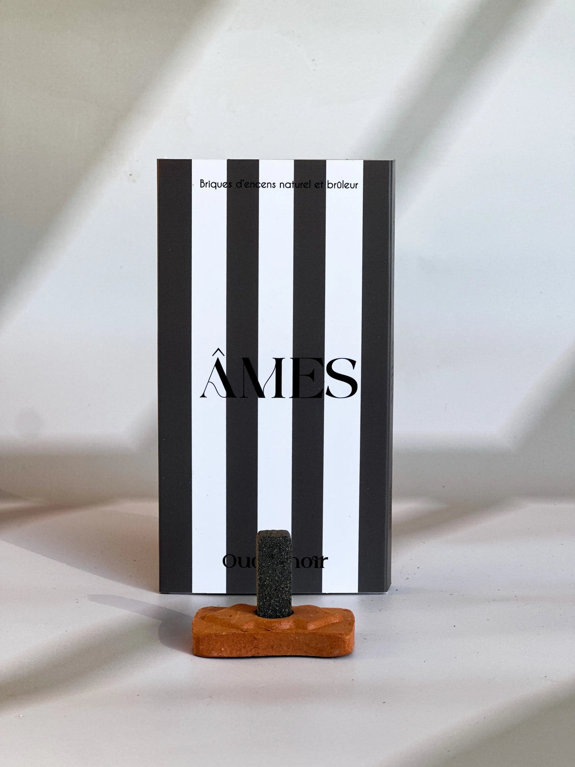 Naturalne kadzidła w kostce z podstawką  ÂMES