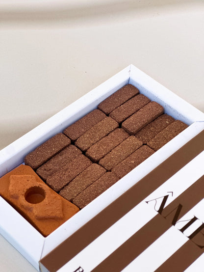 Naturalne kadzidła w kostce z podstawką  ÂMES